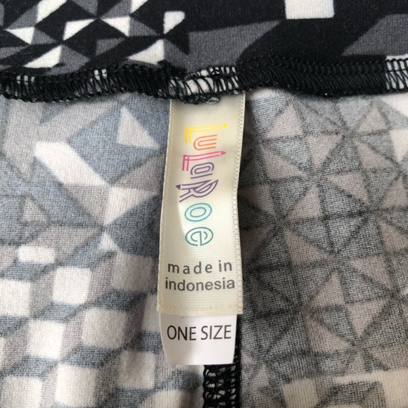 Lularoe Black Geometric Leggings MSRP $25 NWOT - Picture 5 of 6